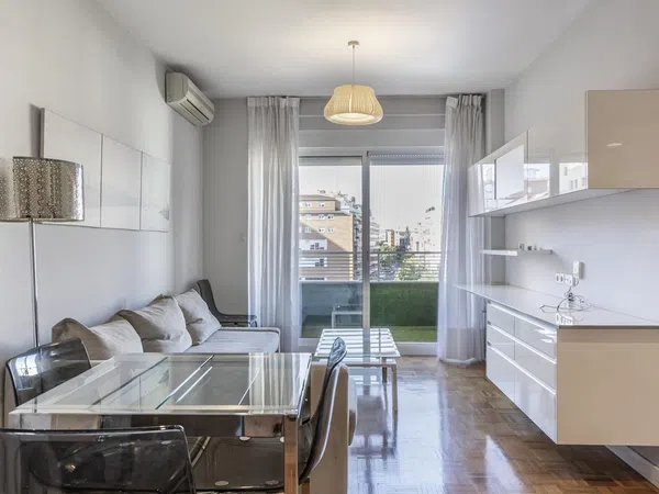 Piso en calle de Clara del Rey, 8 - Foto 3