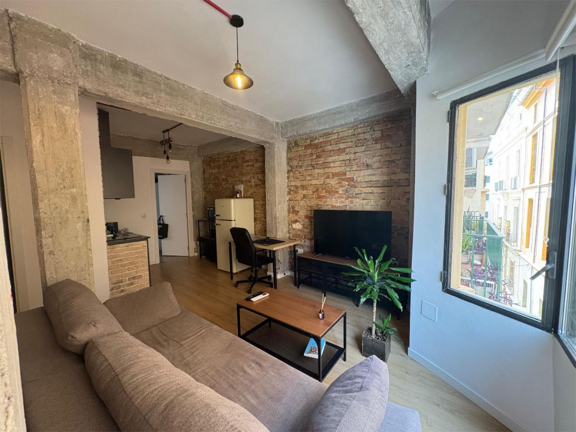 Piso en  Calle Eulogio Soriano 1