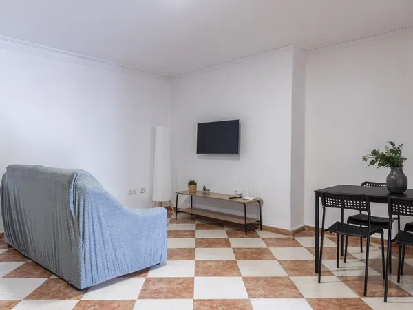 Estudio en avenida Dolores Rodríguez de Aragón, 2