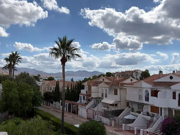 Chalet adosado en Urbanizacion el Alhamillo, 28, El Alamillo - Foto 1