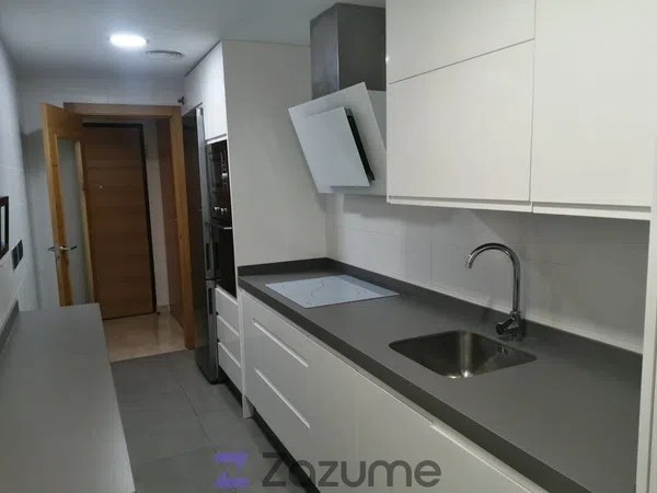 Piso en Calle Escritora Emilia Pardo Bazan, Zoco - Poniente - Foto 4