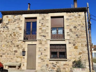 Casa adosada en  Calle Paulino Ramón 7 - Foto 1