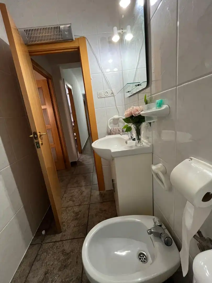 Piso en  Carrer d'Agustina d'Aragó 7 - Foto 30