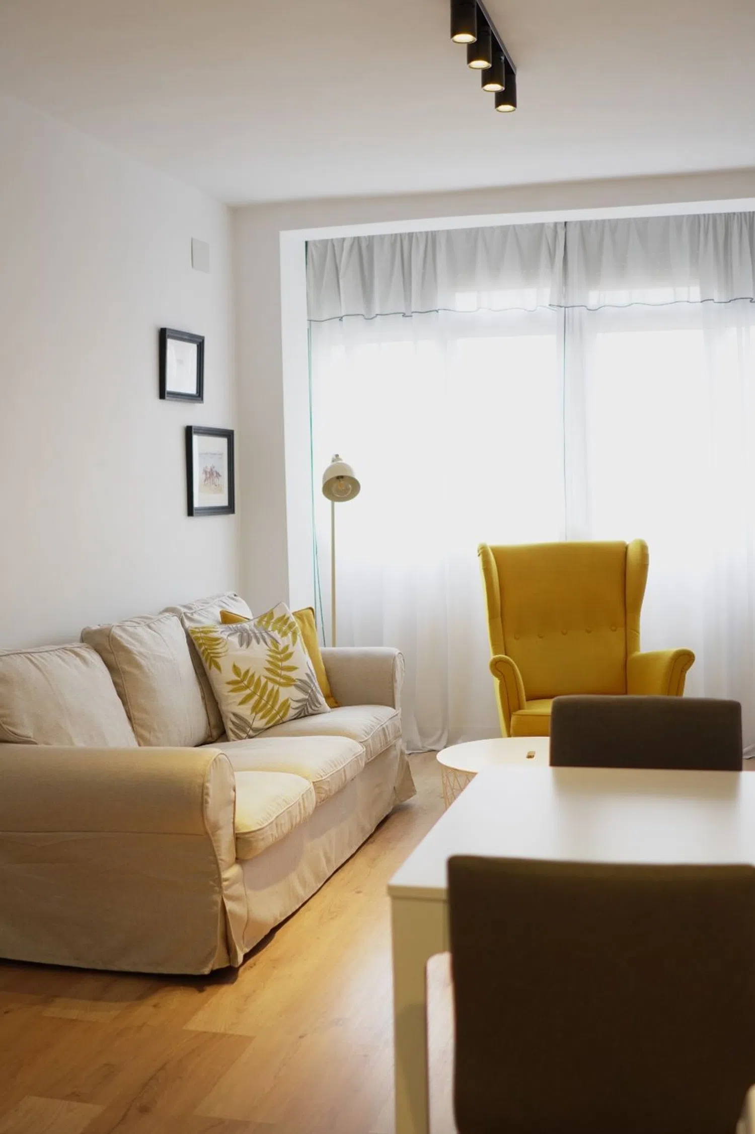 Piso en calle Higuera de la Sierra, 11 - Foto 1