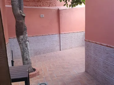 Casa adosada en  Calle Martín Ruiz 14 - Foto 1