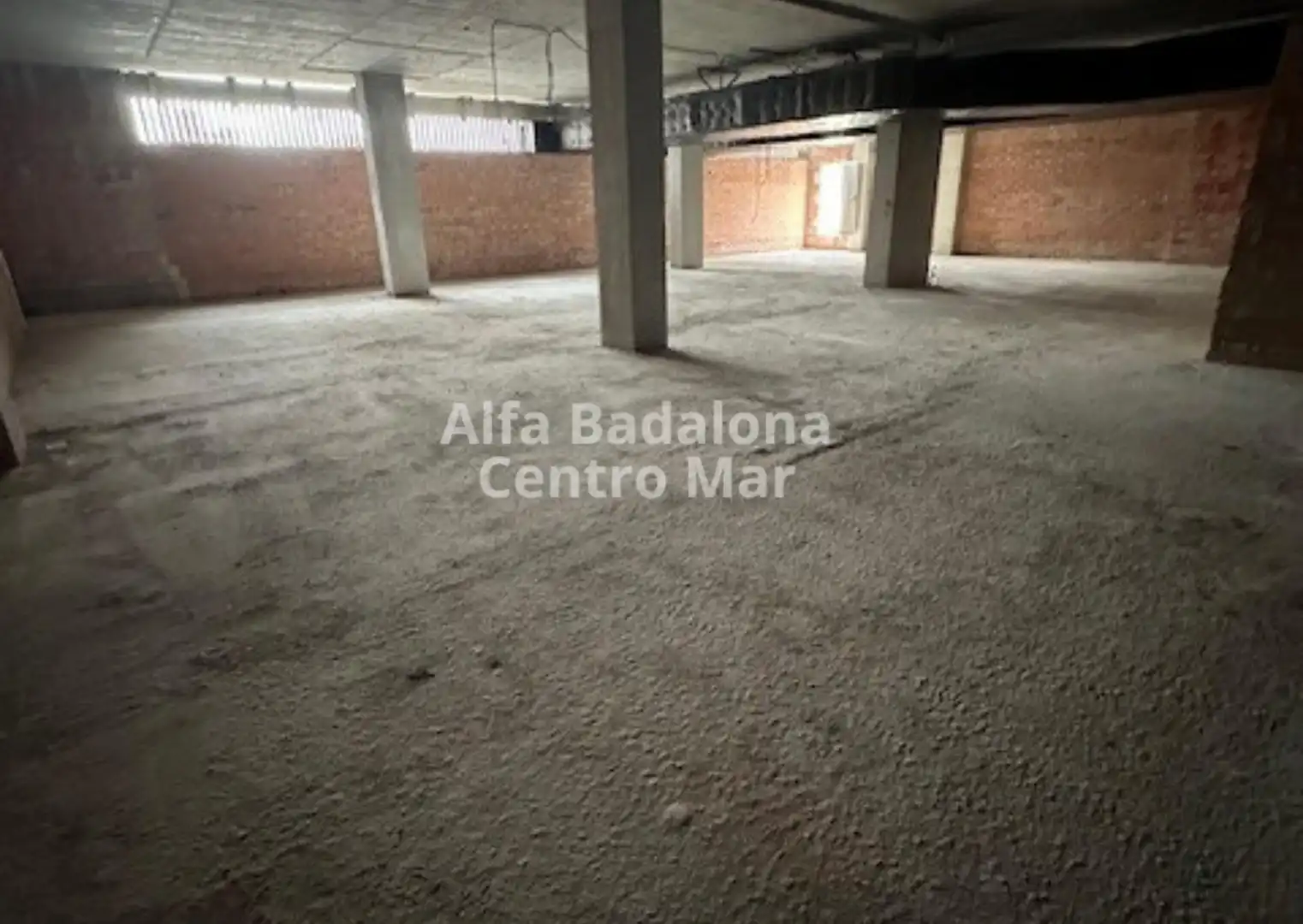 Local comercial en Badalona - Foto 8