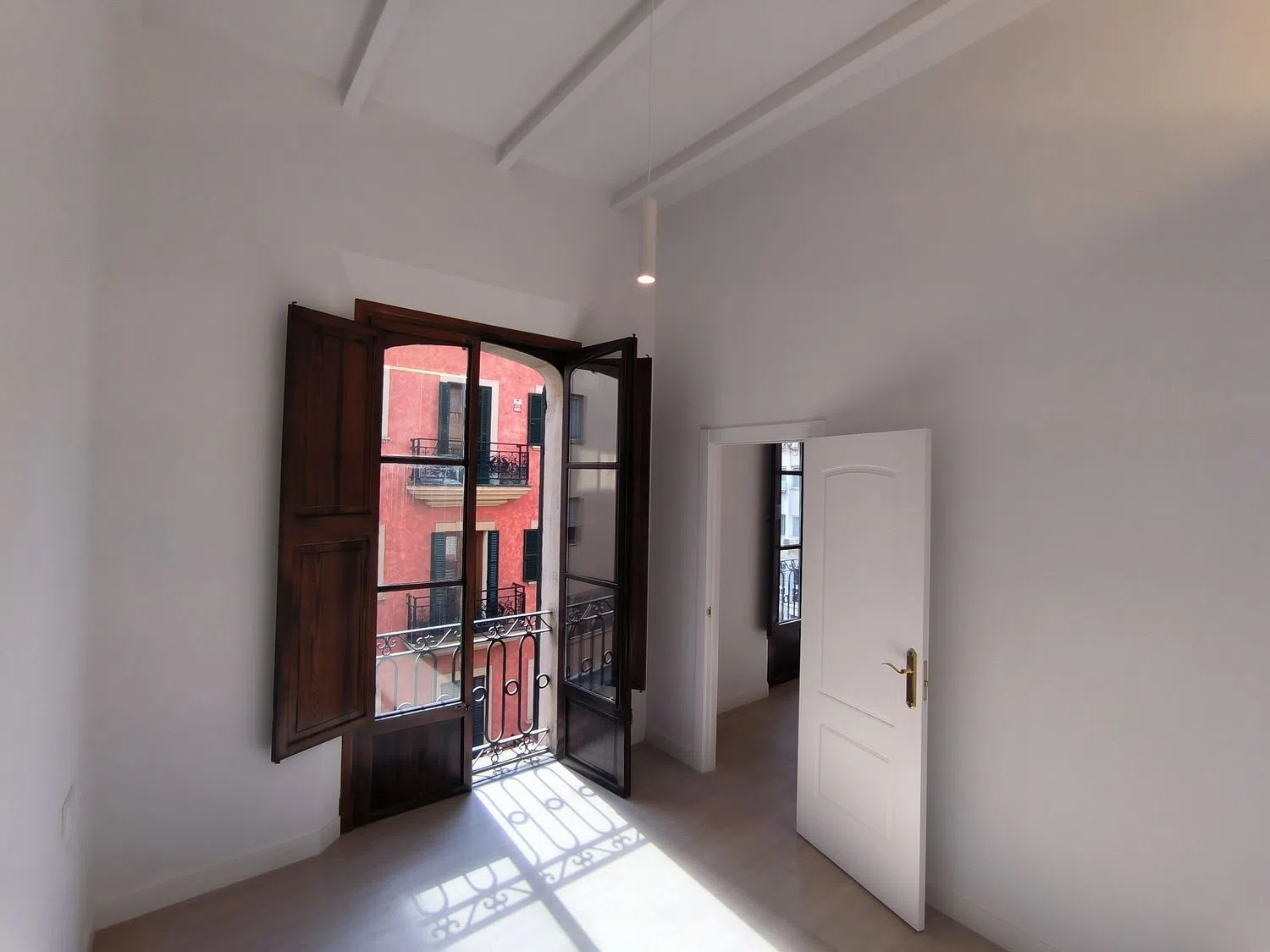 Piso en calle de Josep Anselm Clavé, 10 - Foto 4