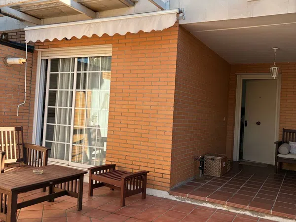 Chalet pareado en calle Luis García Berlanga, 76 - Foto 3