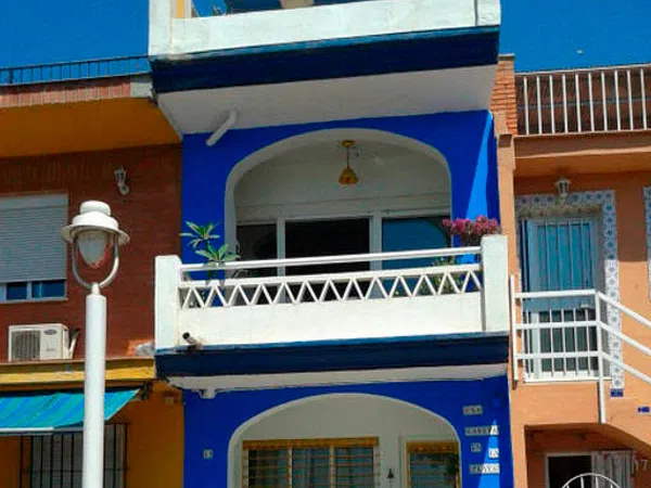 Casa independiente en calle banda del mar, 15