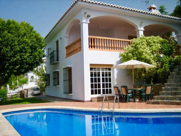 Casa o chalet independiente en Carretera Frigiliana s/n, Centro, Centro - Foto 1