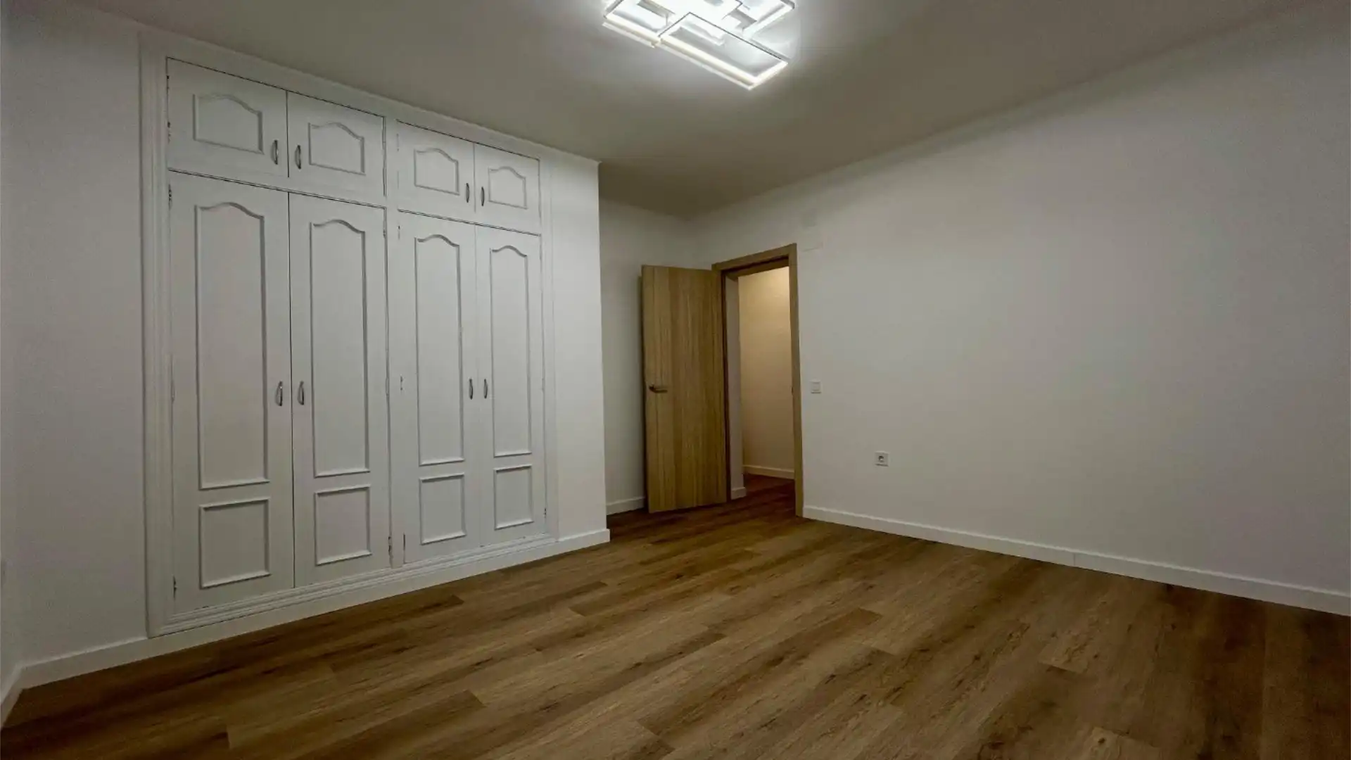 Piso en  Carrer Navarregui 1 - Foto 8