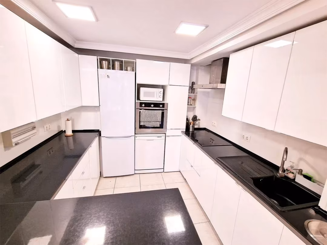 Piso en  Calle de Aristóteles 7 - Foto 3