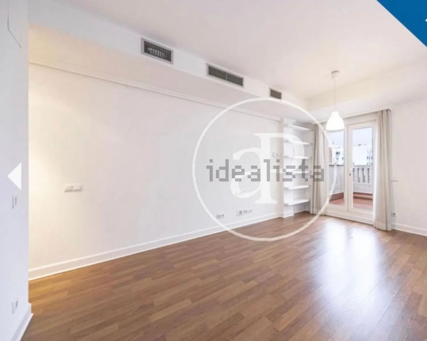 Ático en calle de María de Guzmán, 31 - Foto 2