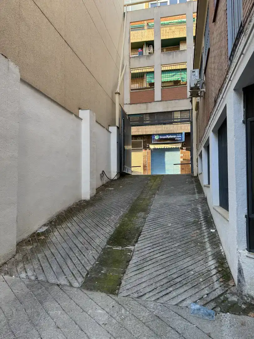Garaje en  Calle Pepe Hillo 13 - Foto 2