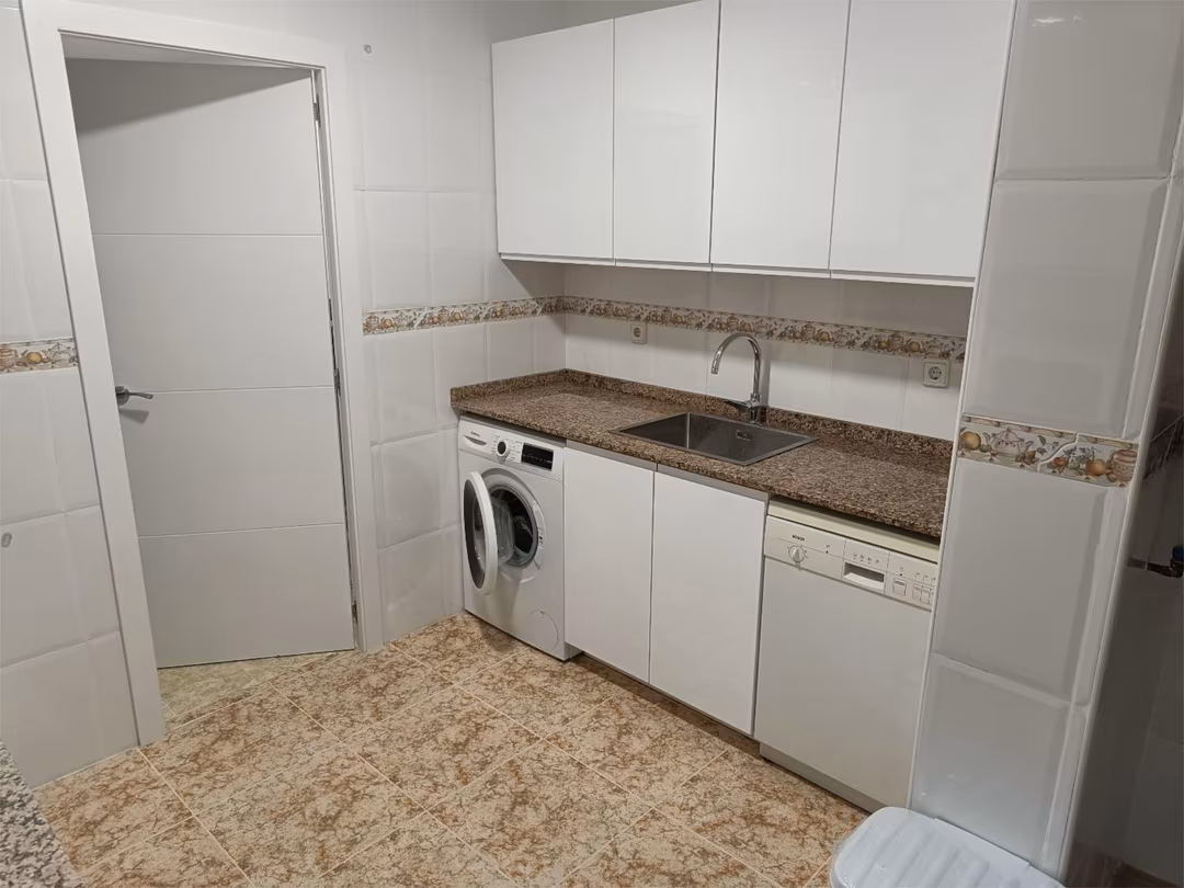 Piso en  Carrer Cronista Viravens 17 - Foto 6