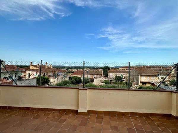 Piso en Calle Pirineus, 45 - Foto 1