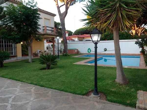 Casa o chalet independiente en Calle la Capilla, 9 - Foto 1