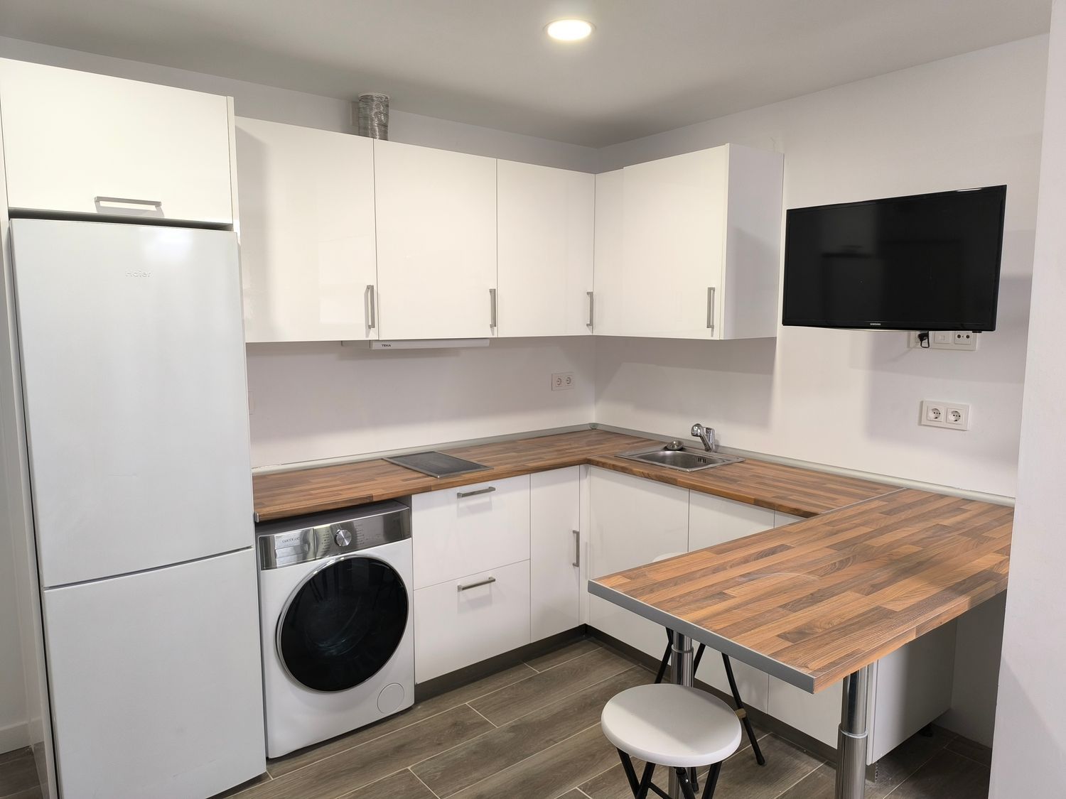 Estudio en calle de Ponce de León, 9