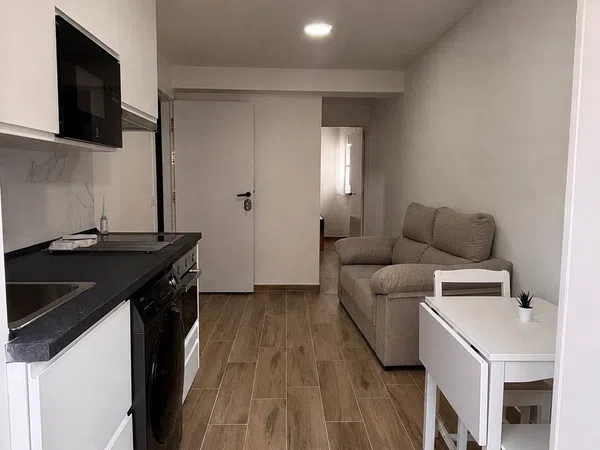 Piso en Avenida de la Virgen del Carmen, Pinar del Rey - Foto 1