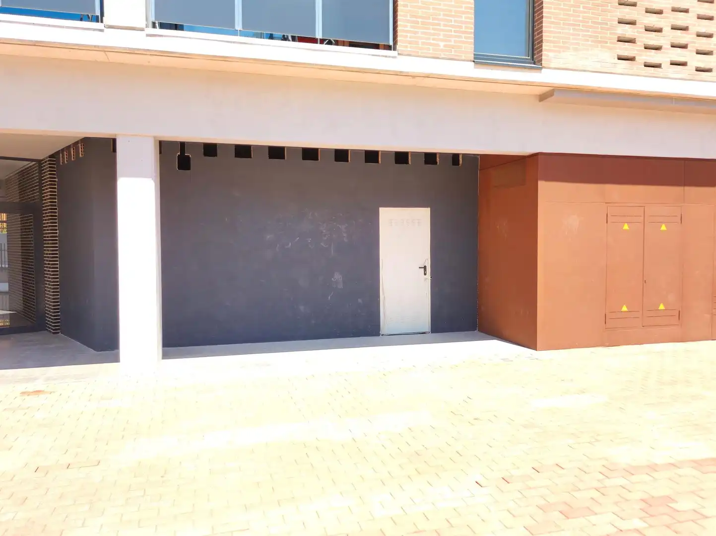Local comercial en  Carrer de Calassanç Duran - Foto 2