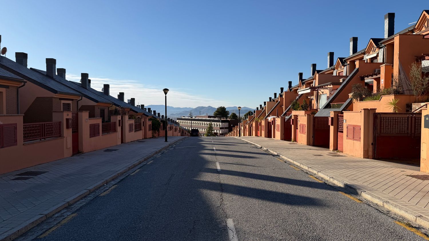 Chalet adosado en Bola de Oro - Foto 1