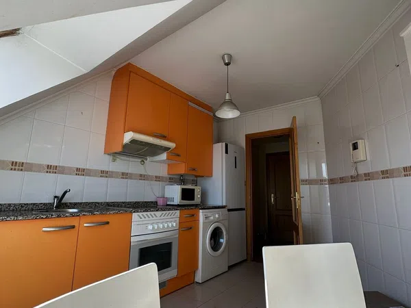 Ático en Barrio HUCA-La Cadellada - Foto 2