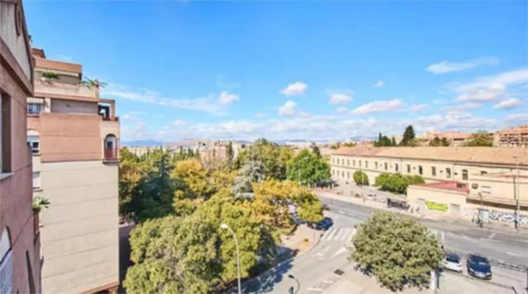 Piso en Camino Ronda - Foto 1