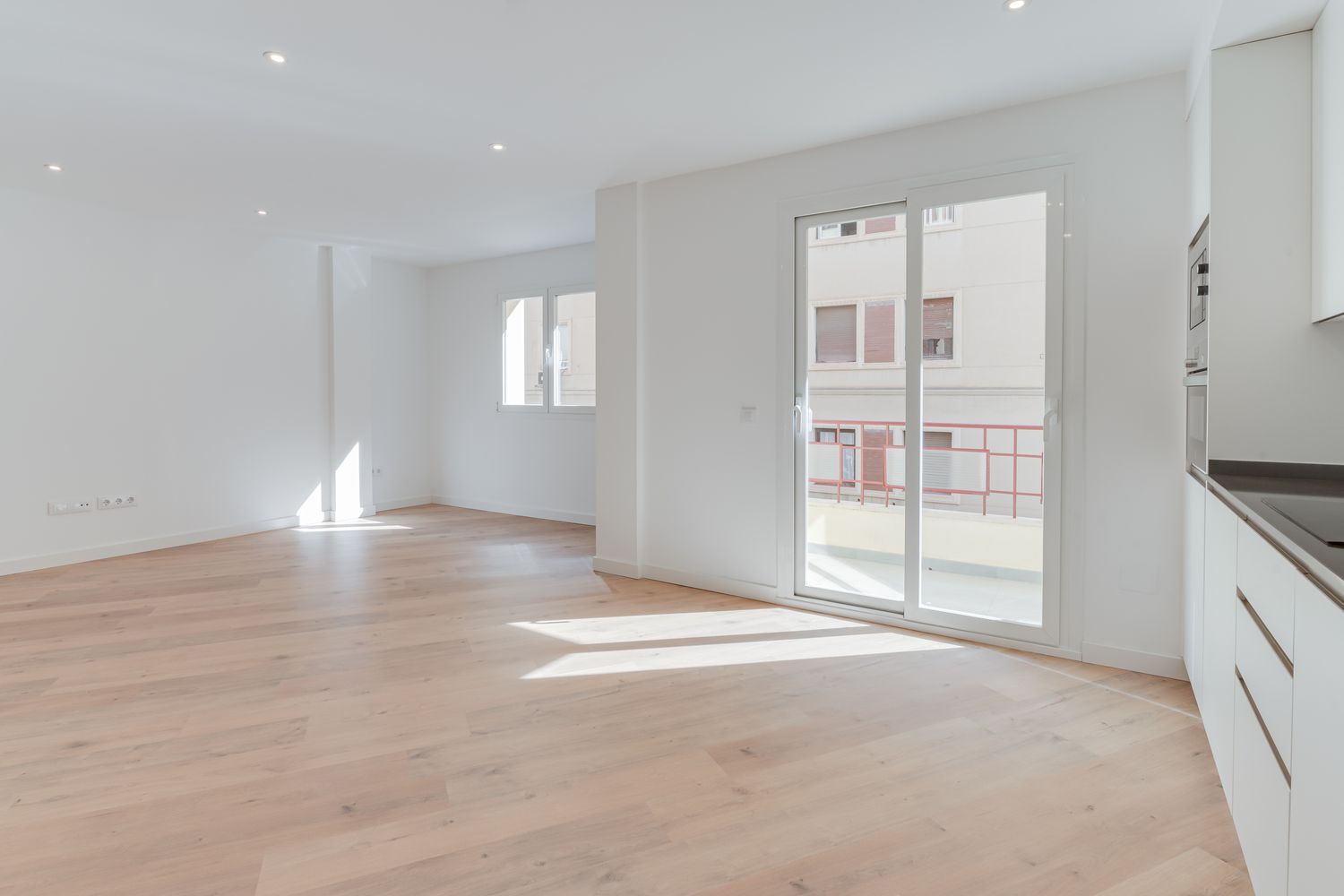 Piso en Calle Duquesa de Parcent, 10, Ensanche Centro - Soho - Foto 2