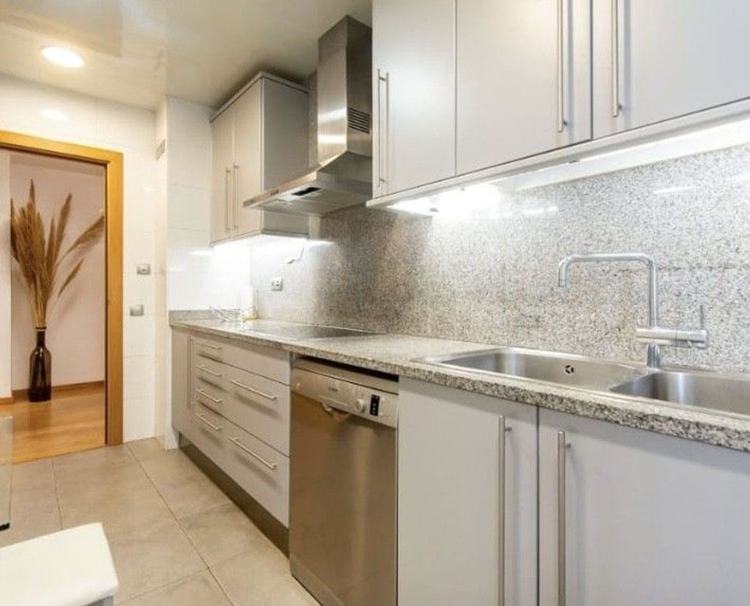 Piso en calle Mar Tirrena, 1 - Foto 3