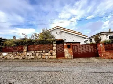Chalet en  Calle Guadalcampo 61 - Foto 4