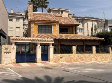 Casa adosada en Santa pola - Foto 3
