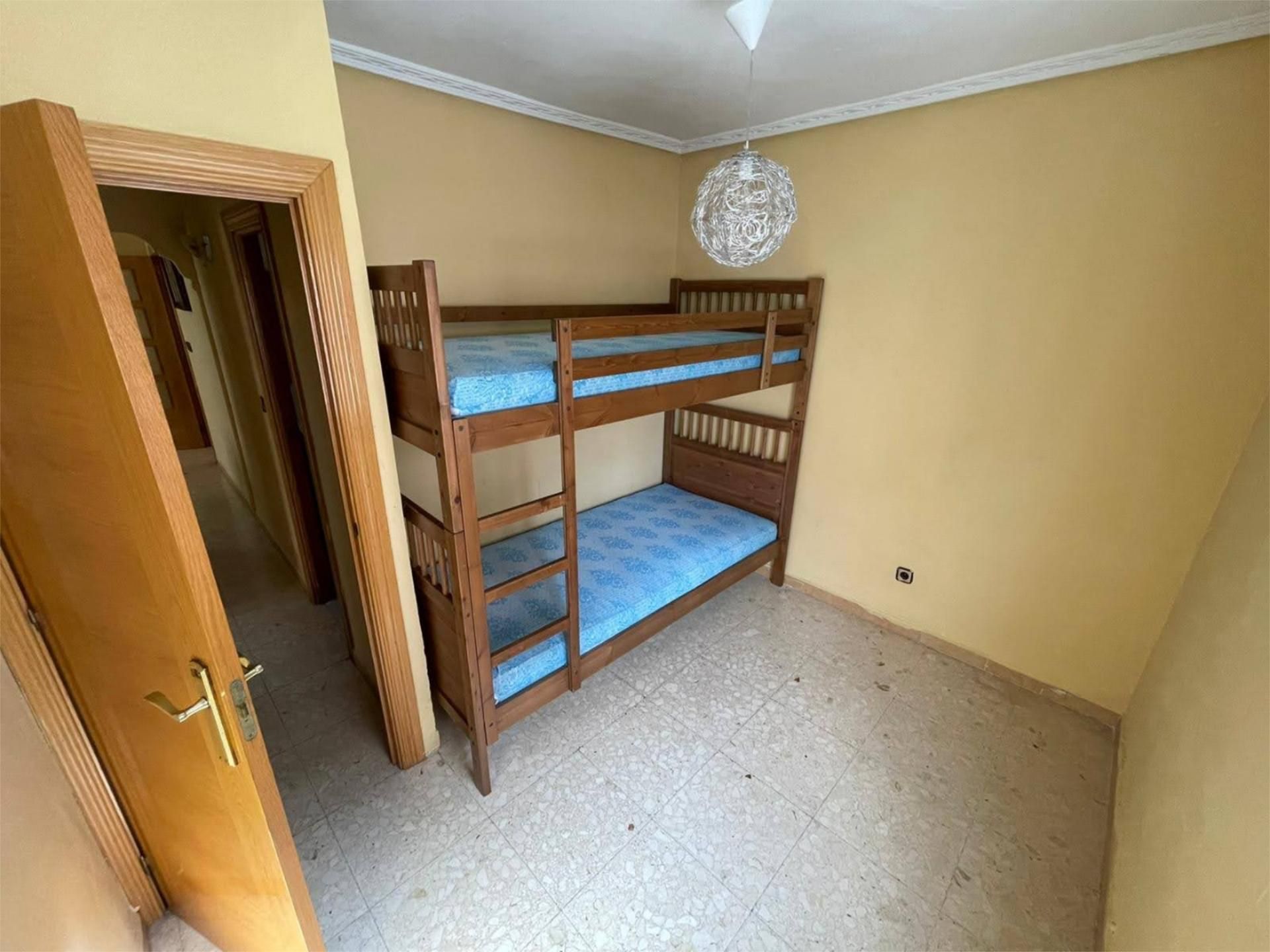 Piso en  Calle de San Asturio Serrano 4 - Foto 12