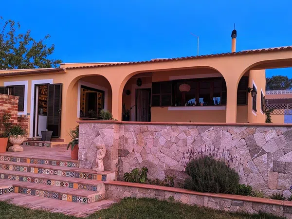 Casa independiente en calle del cigne, 17