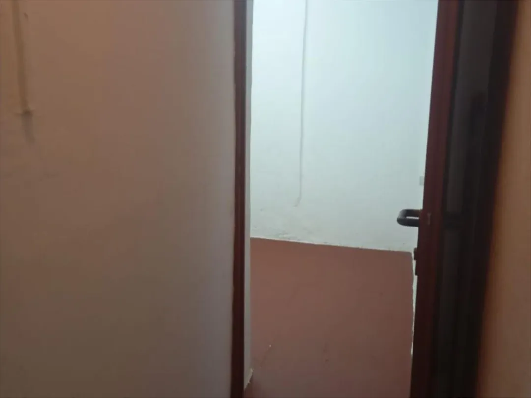 Planta baja en  Avenida de América 9 - Foto 5