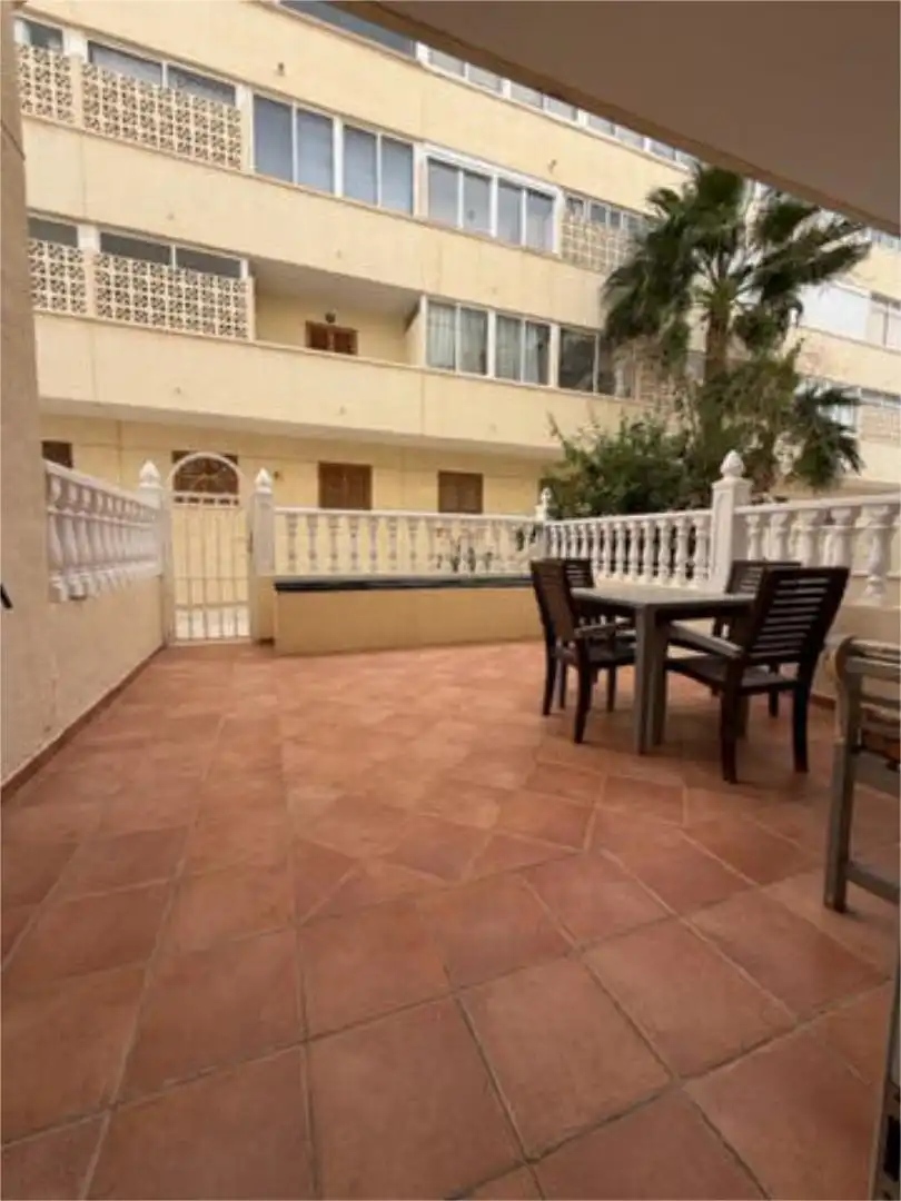 Piso en La Zenia - Foto 2
