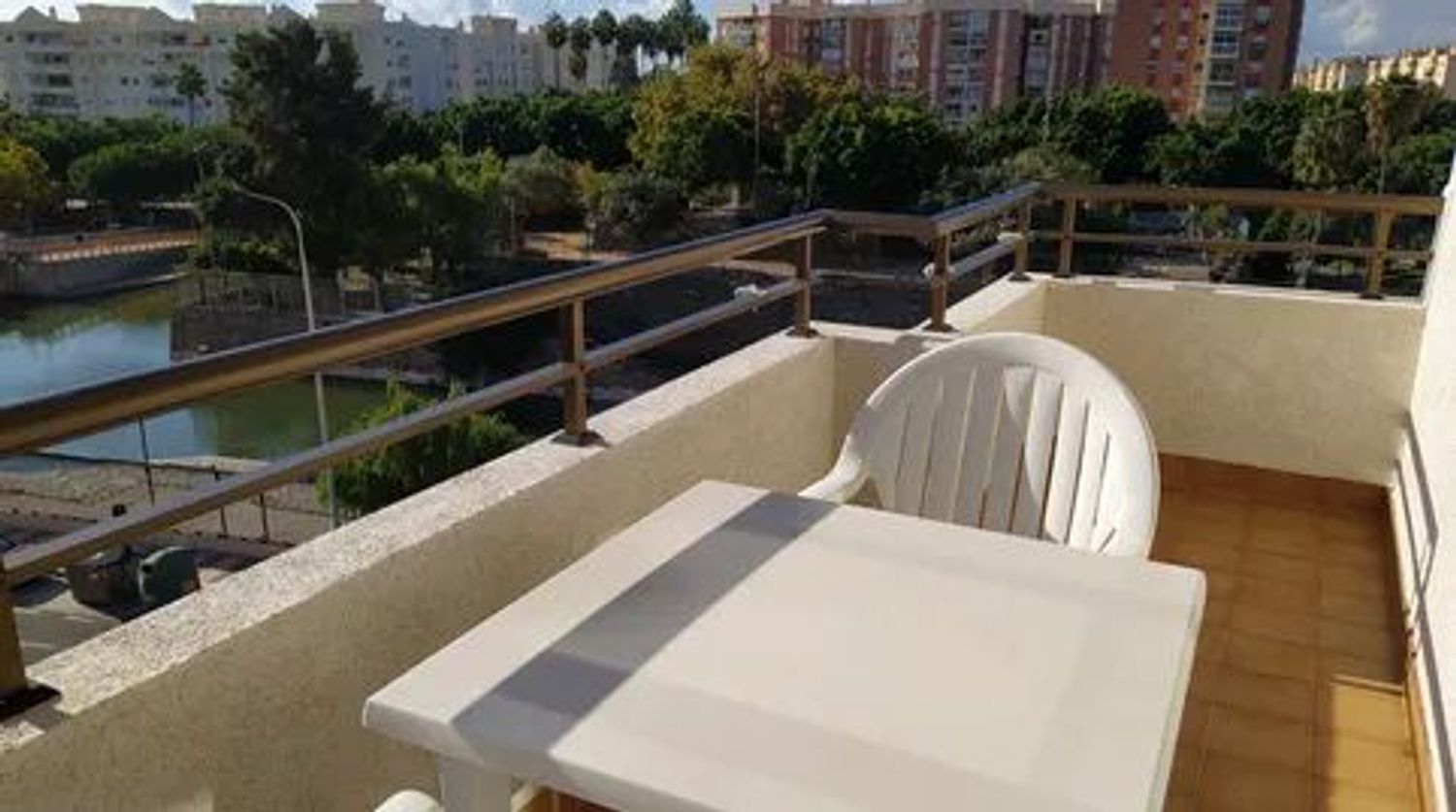 Piso en Calle Luis Barahona de Soto, 11, Los Guindos - Parque Mediterráneo - Santa Paula - Foto 12