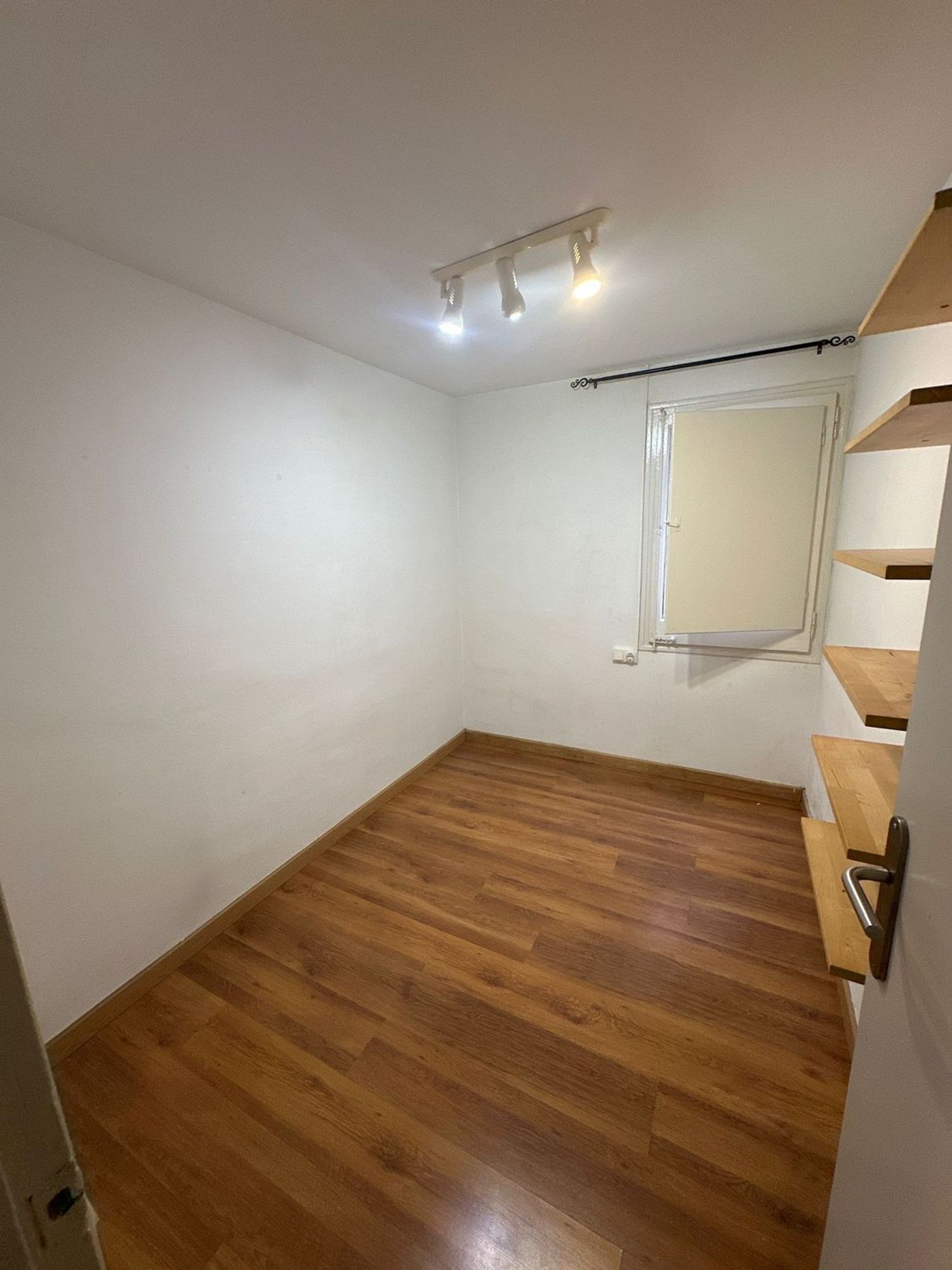 Piso en calle de Josep Sangenís, 50 - Foto 12