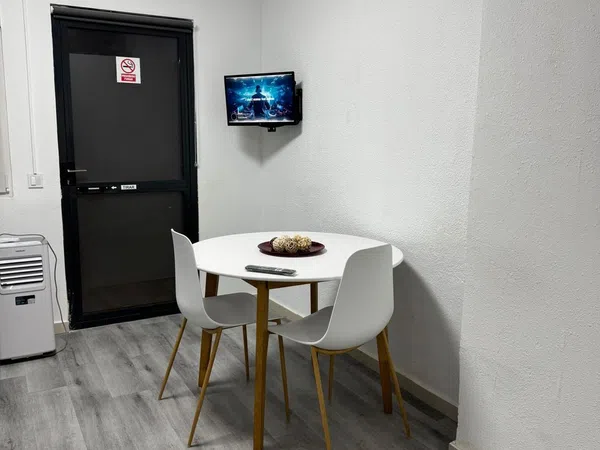 Estudio en calle Maestro Caballero, 51