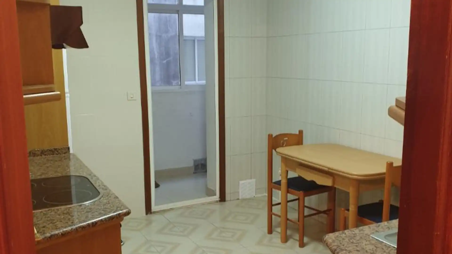 Piso en  Avenida Rosalía de Castro 78 - Foto 7