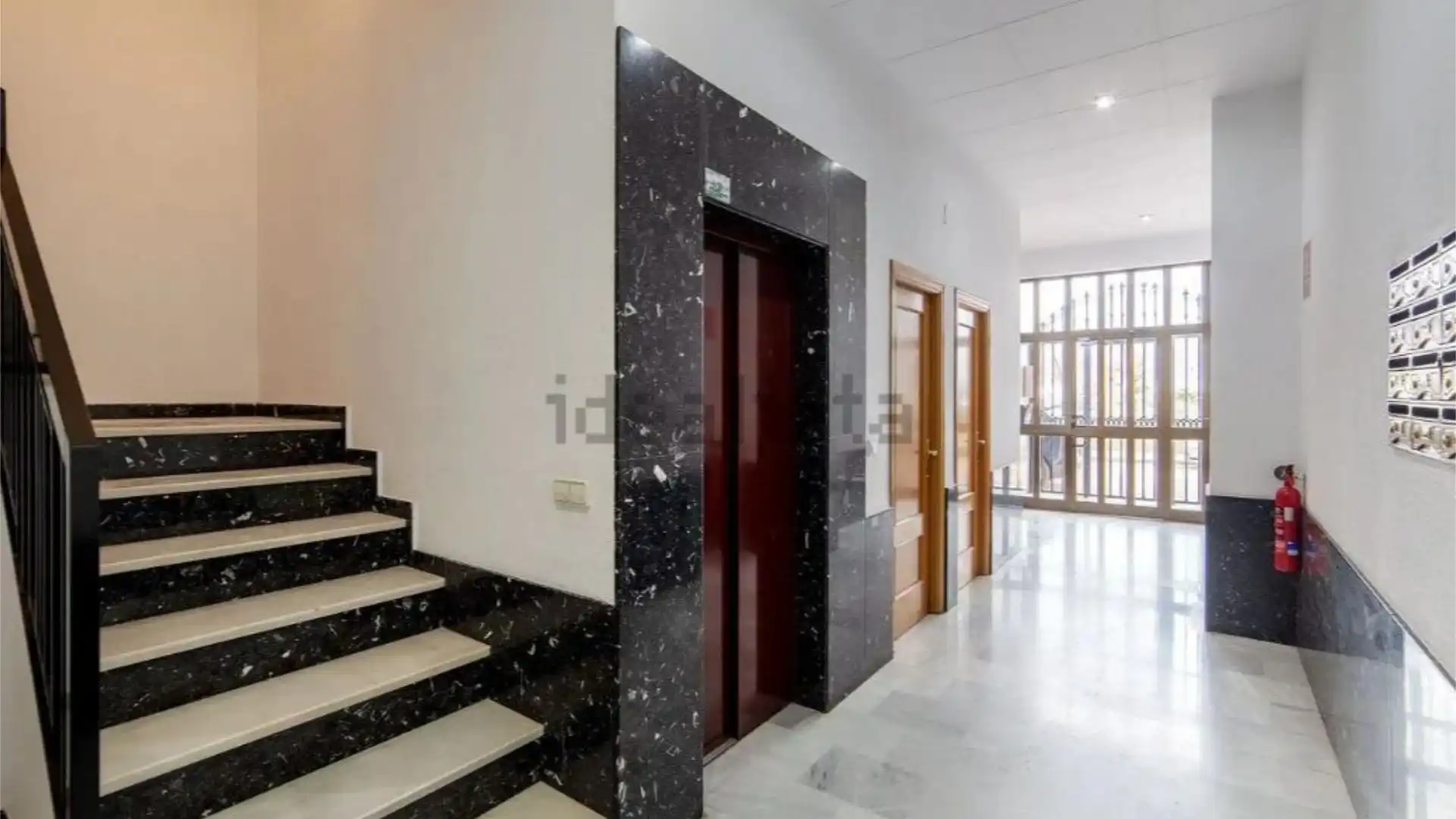 Piso en  Carrer de Carmen Estellés 10 - Foto 23