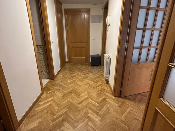 Piso en calle de Pirra, 16