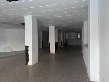 Local comercial en  Avinguda de Josep Tarradellas - Foto 5