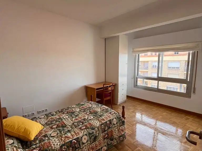 Piso en  Avenida de las Tres Cruces 28 - Foto 4