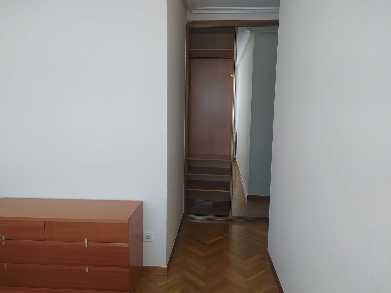 Piso en Capuchinos-Glorieta-C. Jardín - Foto 11