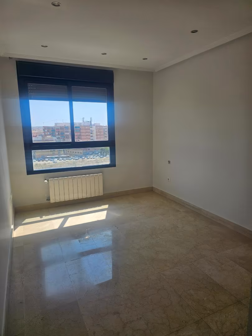Piso en  Avenida del Doctor Jiménez Díaz 853 - Foto 3