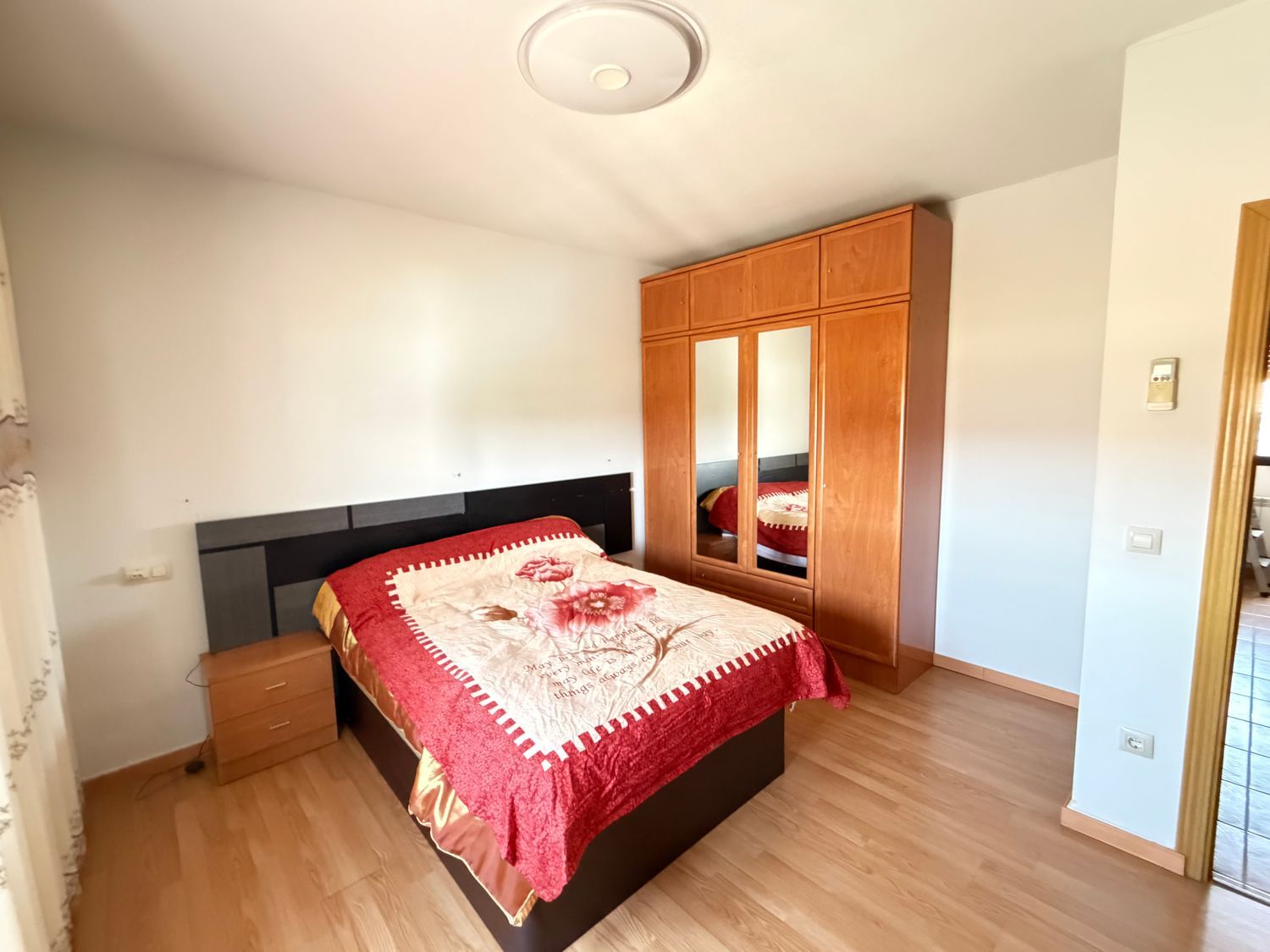 Chalet adosado en Polan - Foto 3