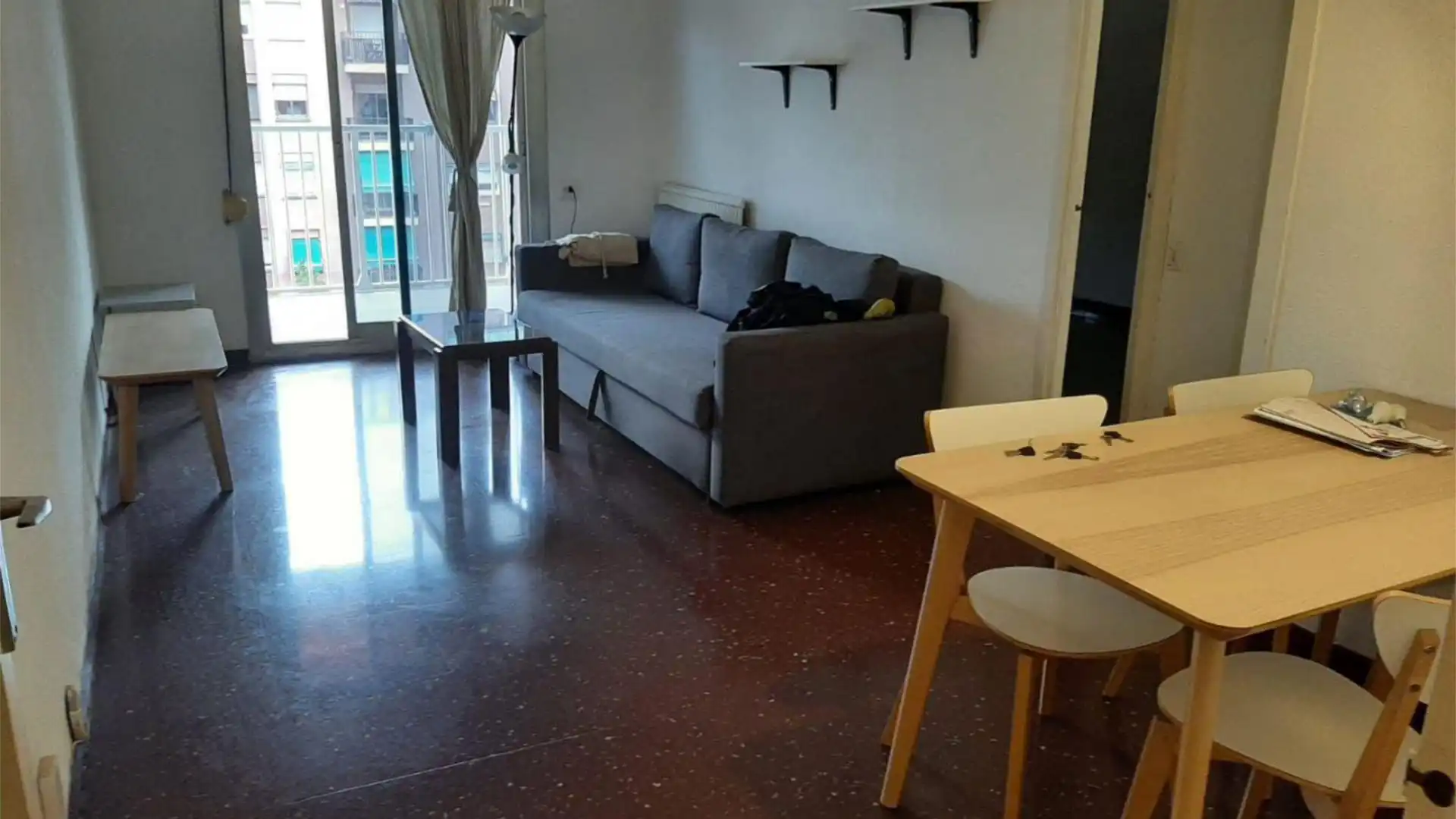 Piso en  Passeig de la Zona Franca 212 - Foto 2