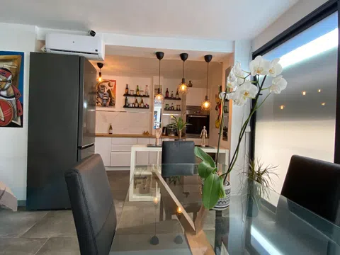 Estudio en calle del Concili de Trento, 148 - Foto 2