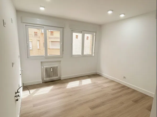 Piso en glorieta del General Álvarez de Castro, 5