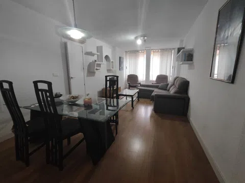 Piso en calle Castellet, 6
